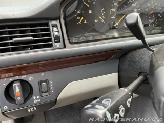 Mercedes-Benz 300 124 1990