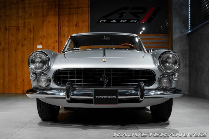 Ferrari 250 GT/E 2+2 1963