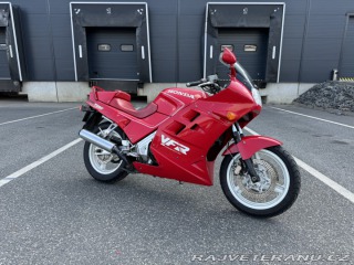 Honda VF VFR750F 1988