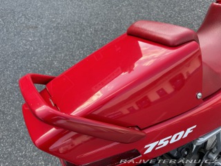 Honda VF VFR750F 1988