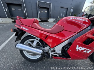 Honda VF VFR750F 1988