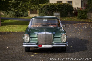 Mercedes-Benz 250 SE w111 1967
