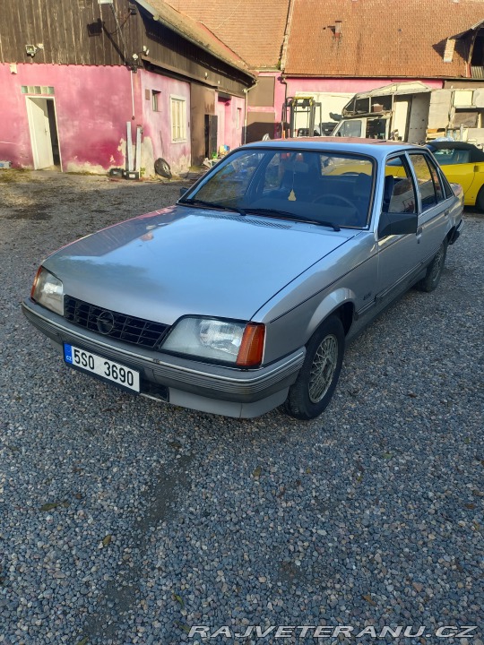 Opel Rekord 2,2i 1984