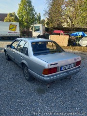 Opel Rekord 2,2i 1984