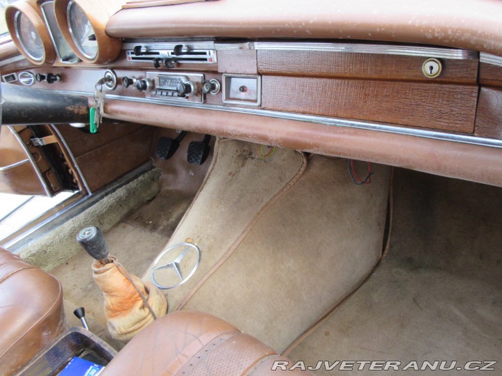 Mercedes-Benz 220 W111 coupe 1963