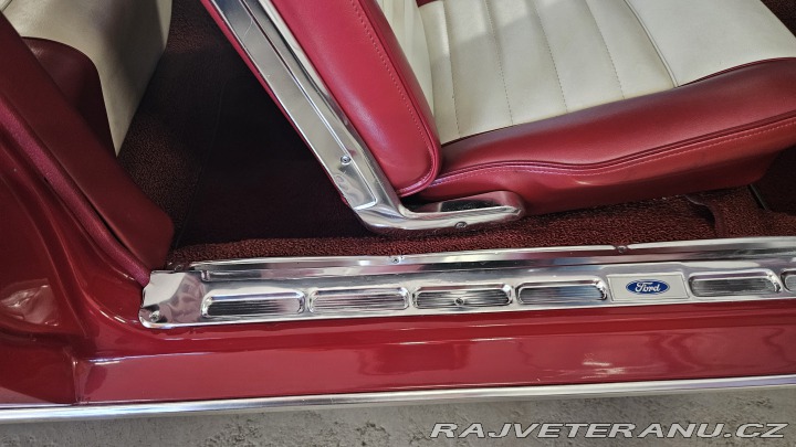 Ford Mustang Kabrio V8, po renovaci 1966