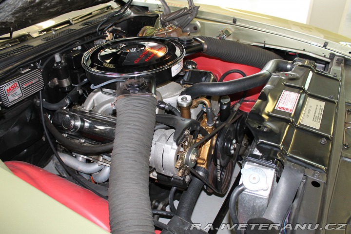 Oldsmobile Cutlass 455 V8, manuál 1968
