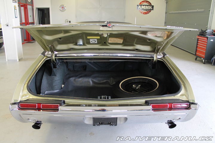 Oldsmobile Cutlass 455 V8, manuál 1968