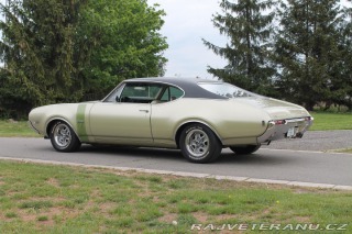Oldsmobile Cutlass 455 V8, manuál 1968