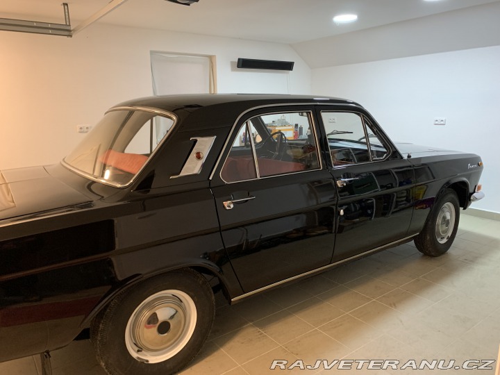 Volha GAZ-24 druhá série 1975