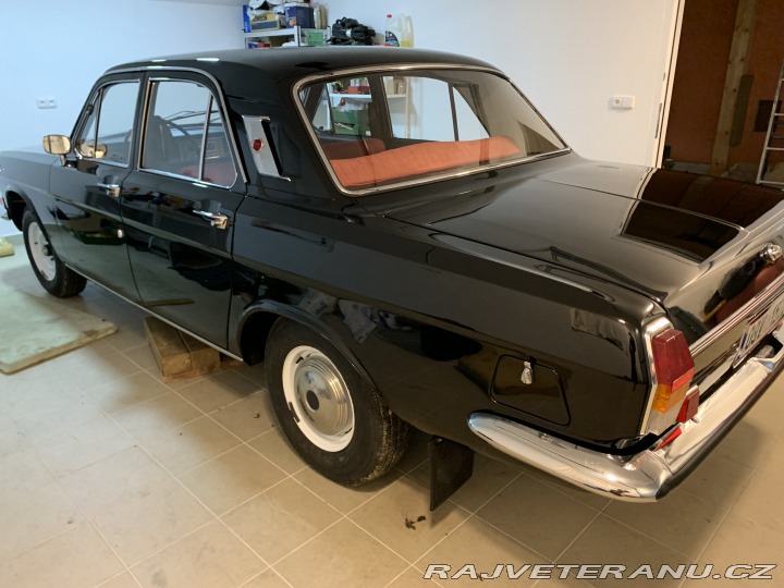 Volha GAZ-24 druhá série 1975