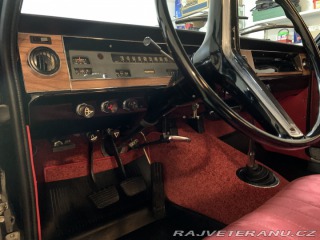Volha GAZ-24 druhá série 1975