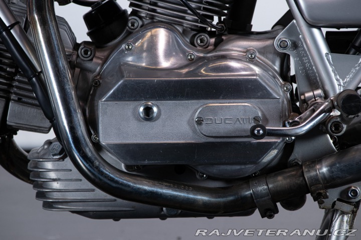 Ducati 900 SS DESMO 1977