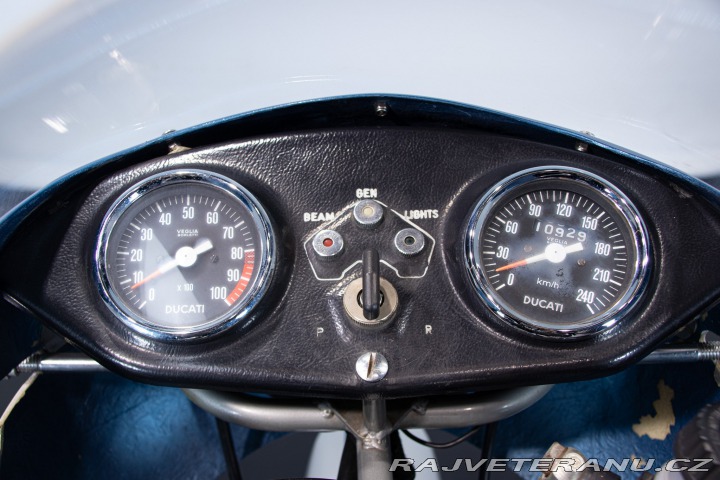 Ducati 900 SS DESMO 1977