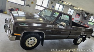 GMC Sierra 2500 - vynikající stav 1984