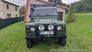 Land Rover Defender 110 300 TDi wagon 1997