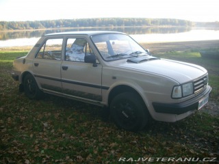 Škoda 105 L 1988