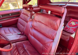 Cadillac Coupe de Ville  1976