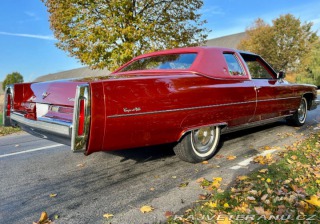 Cadillac Coupe de Ville  1976
