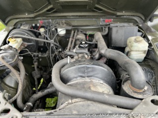 Land Rover Defender 1985