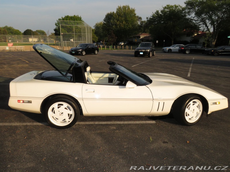 Chevrolet Corvette 