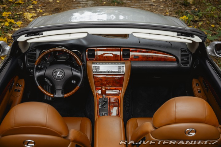 Lexus SC 430 2002