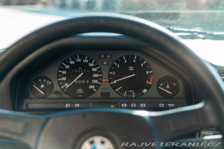 BMW 3 325i (6) 1986