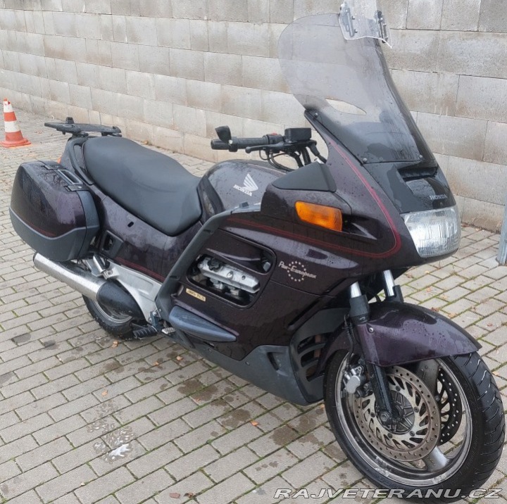 Honda Ostatní modely St 1100 pan european 1992