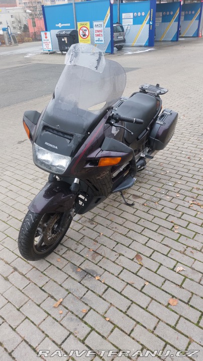 Honda Ostatní modely St 1100 pan european 1992