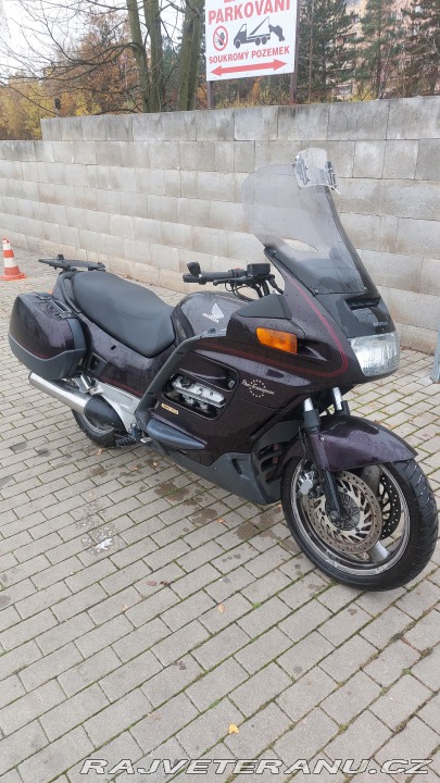 Honda Ostatní modely St 1100 pan european 1992