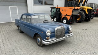 Mercedes-Benz 200 W110 1967