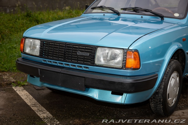Škoda 130 RAPID TUZEX MODRÁ METAL 1986