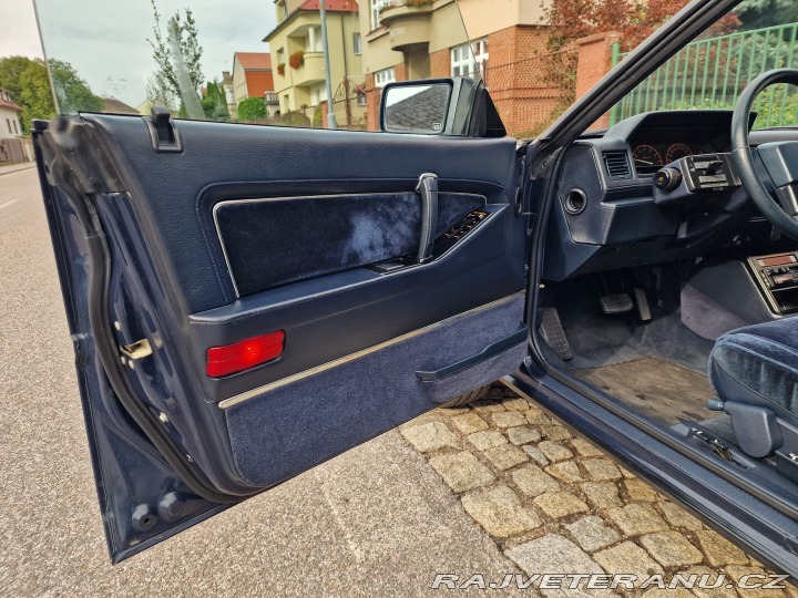 Mitsubishi Ostatní modely Sapporo 2.4i E16A 1989