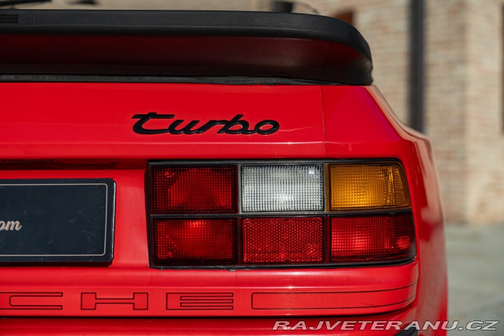 Porsche 944 Turbo S Spec 1988