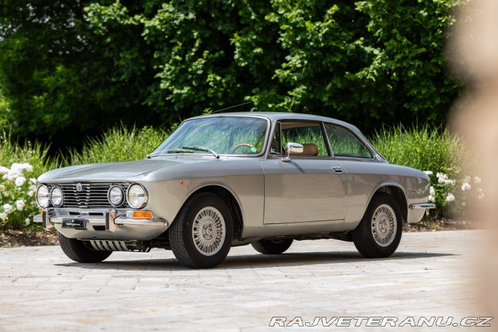 Alfa Romeo 2000 GT 2000 VELOCE 1974