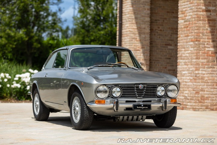 Alfa Romeo 2000 GT 2000 VELOCE 1974