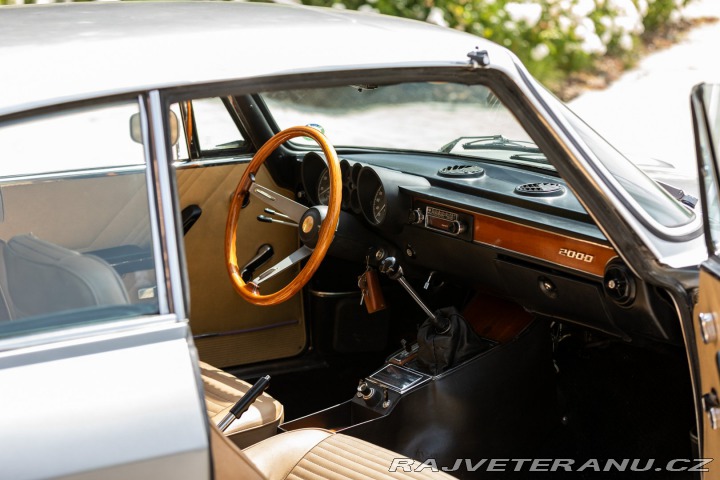 Alfa Romeo 2000 GT 2000 VELOCE 1974