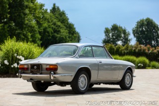 Alfa Romeo 2000 GT 2000 VELOCE 1974