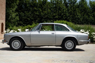 Alfa Romeo 2000 GT 2000 VELOCE 1974