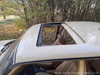 Mercedes-Benz 250 w123 1980
