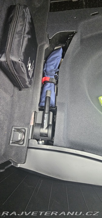 Mercedes-Benz 500 W211 E500 Avantgarde 2002