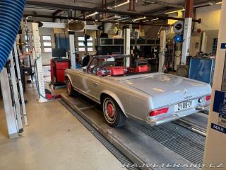 Mercedes-Benz 230 SL 1965