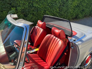 Mercedes-Benz 230 SL 1965
