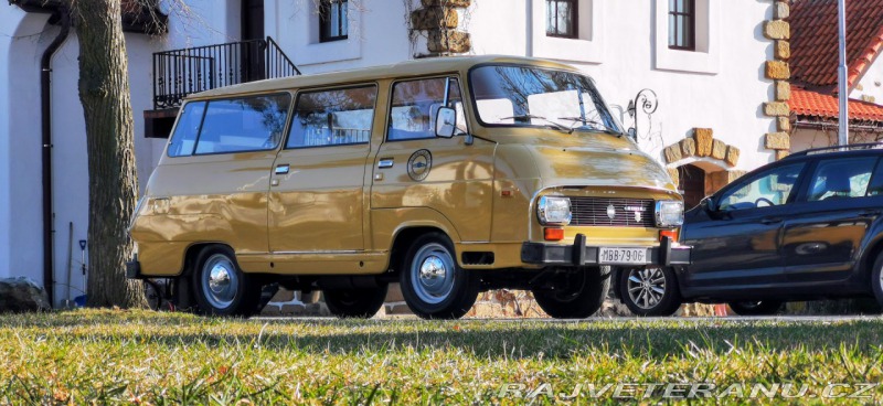 Škoda 1203 MINIBUS