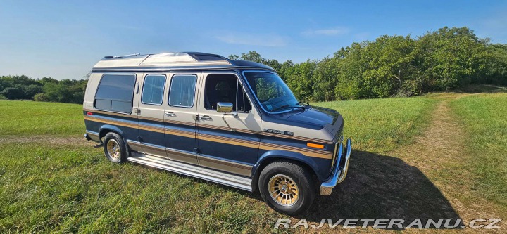 Ford Econoline E150 1985
