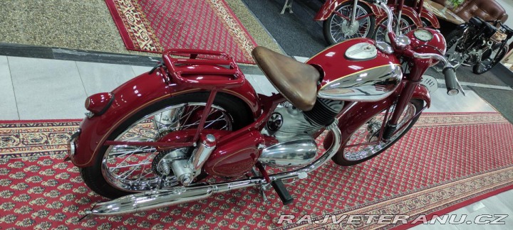 Jawa 250 250/11 Pérák F.J. 1947