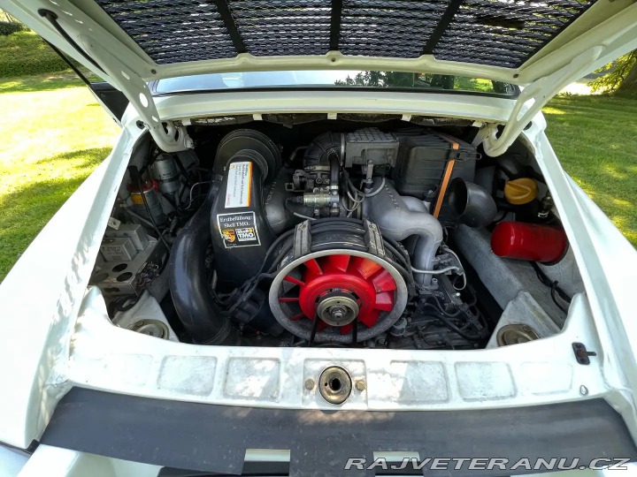 Porsche 911 Carrera 1989