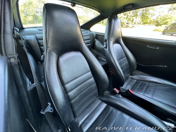 Porsche 911 Carrera 1989
