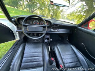 Porsche 911 Carrera 1989