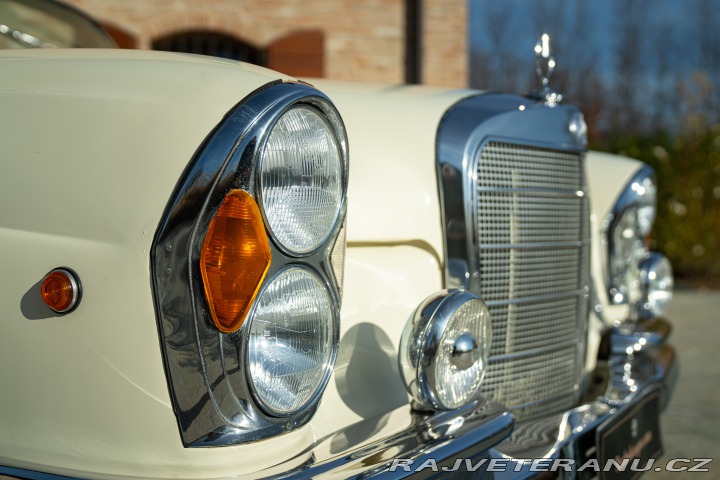 Mercedes-Benz 250 SE CABRIOLET 1968